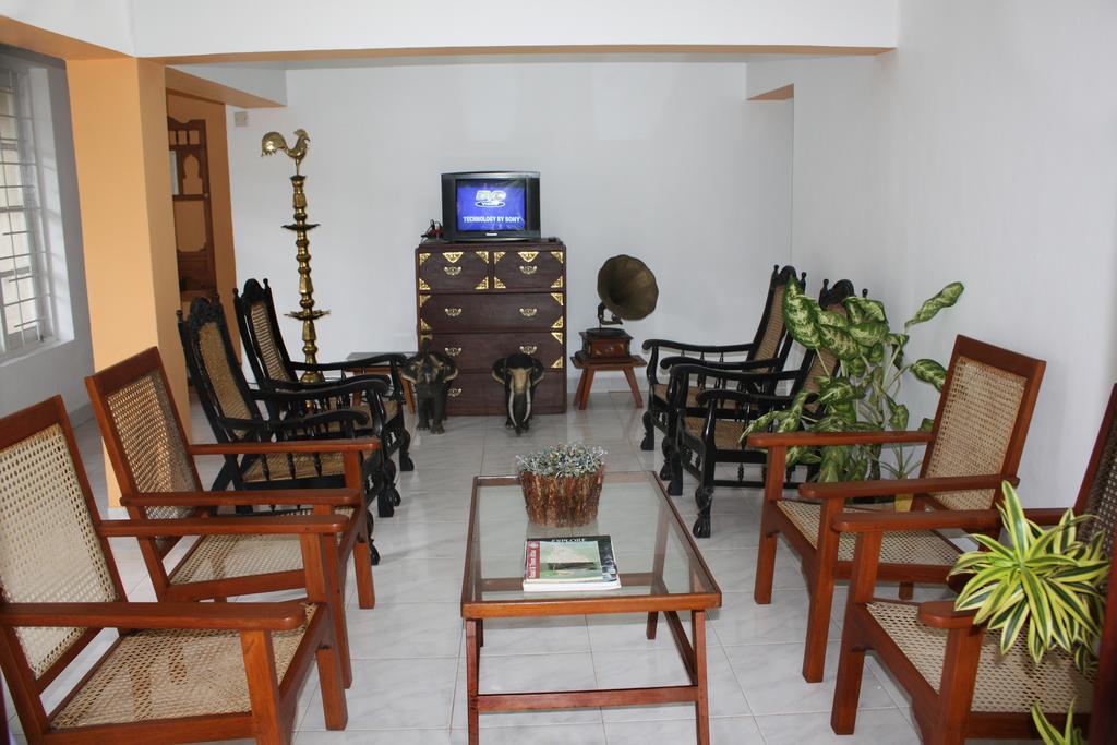 Imaaga Kandy Residence Esterno foto