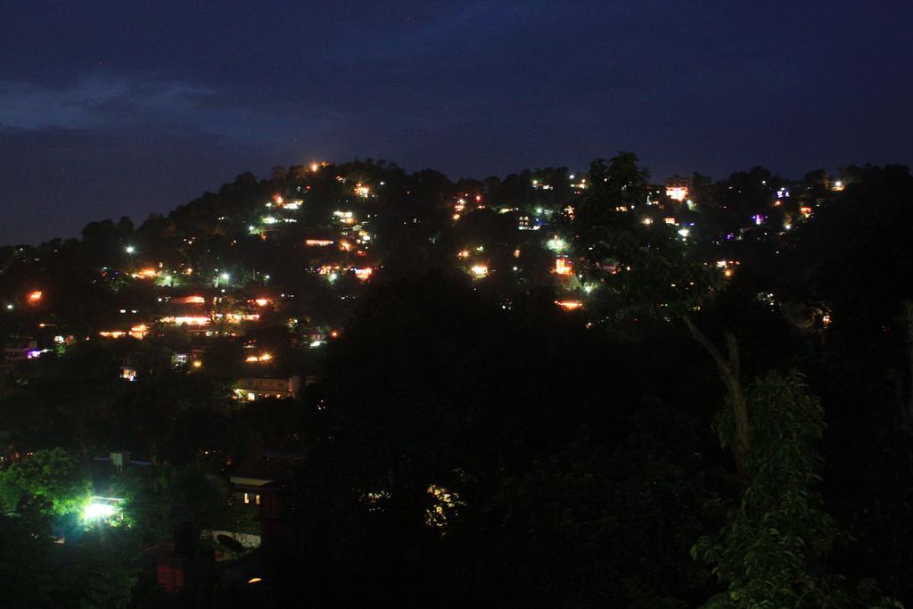 Imaaga Kandy Residence Esterno foto