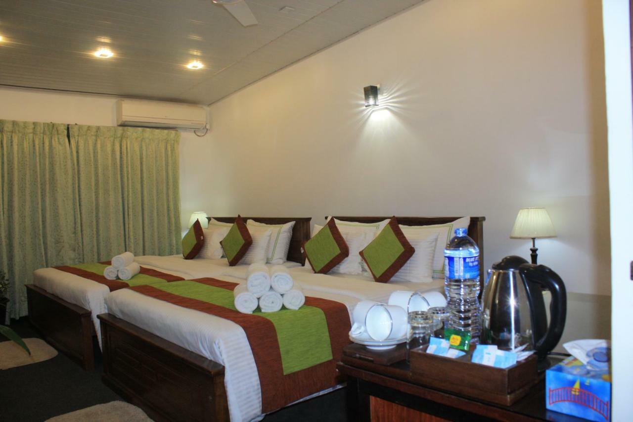 Imaaga Kandy Residence Esterno foto
