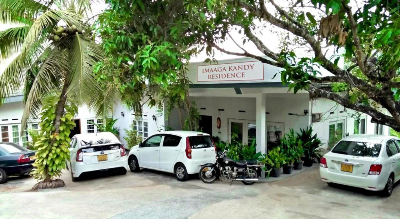 Imaaga Kandy Residence Esterno foto