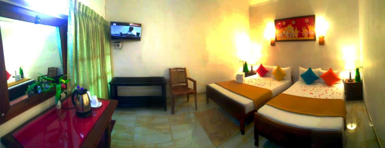 Imaaga Kandy Residence Esterno foto
