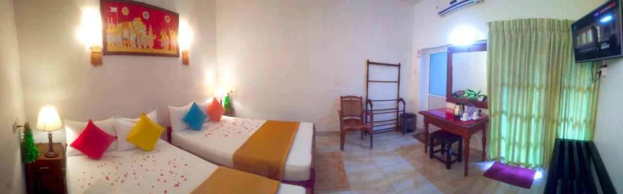 Imaaga Kandy Residence Esterno foto